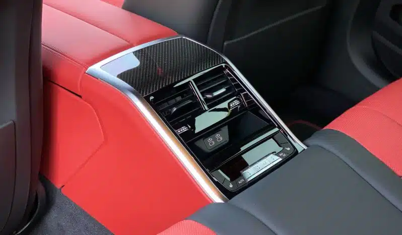 
								BMW Alpina B8 4.4 Bi Turbo 4dr Gran Coupe Switch-Tronic AWD full									