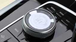 
										BMW Alpina XB7 4.4 Bi Turbo 5dr Switch-Tronic AWD full									