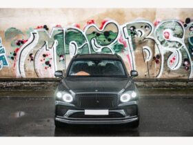 Bentley Bentayga Project Kahn 7 Seat
