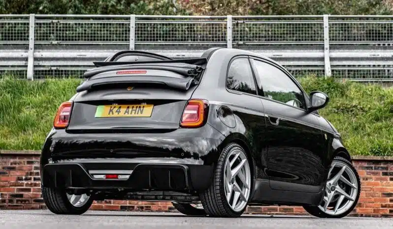 
								Fiat 500E C Designio by Kahn full									