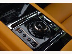 
										Onyx Concept Marquise Rolls Royce Cullinan 6.75 V12 full									