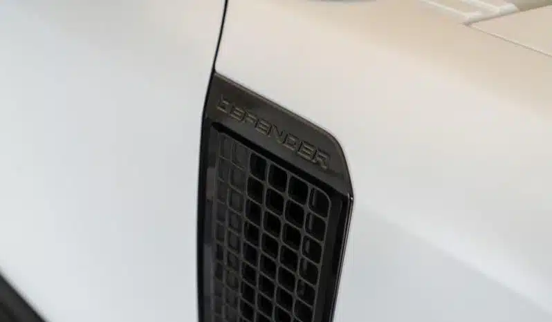 
								Land Rover Defender 110 P525 V8 5.0 – Modified by Overfinch full									