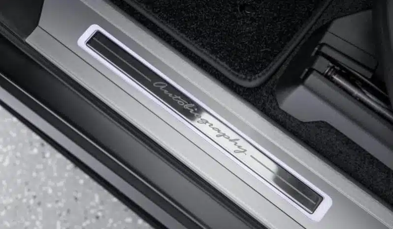 
								Range Rover Autobiography 2.0 P400e PHEV – Modified by Overfinch full									