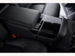 
										Range Rover Autobiography 2.0 P400e PHEV – Modified by Overfinch full									