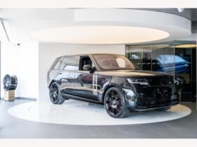 Range Rover P530 SV LWB 4.4 – Modified by Overfinch