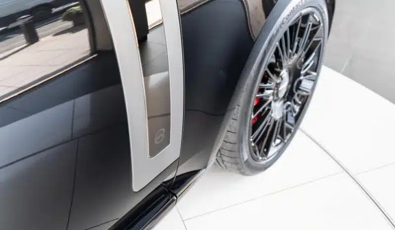 
								Range Rover P530 SV LWB 4.4 – Modified by Overfinch full									