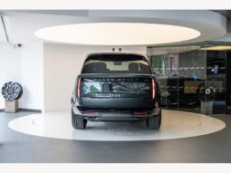 
										Range Rover P530 4.4 V8 Autobiography LWB – Modified by Overfinch full									