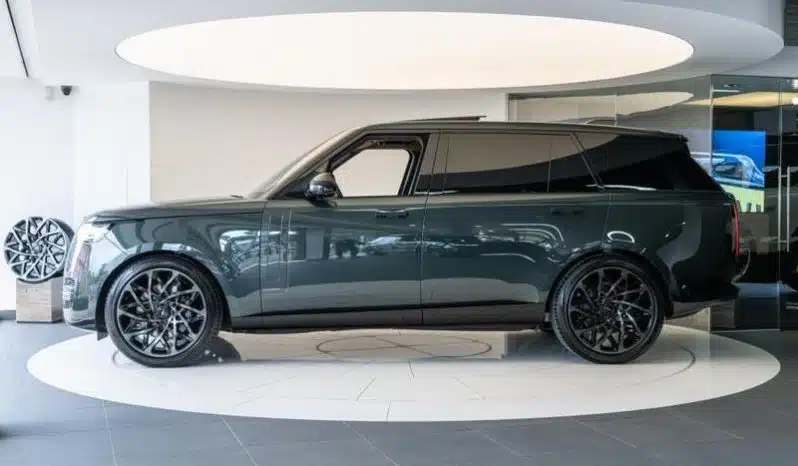 
								Range Rover P530 4.4 V8 Autobiography LWB – Modified by Overfinch full									