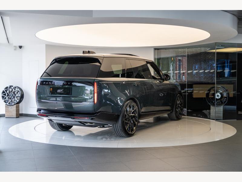 Range Rover P530 4.4 V8 Autobiography LWB – Modified by Overfinch ...