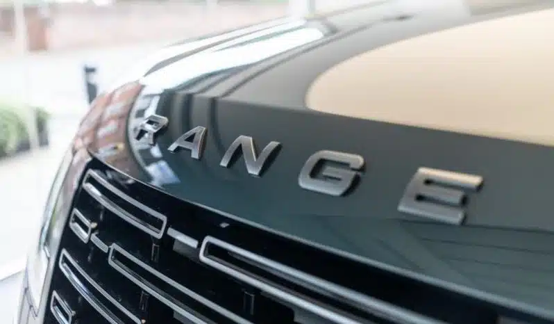 
								Range Rover P530 4.4 V8 Autobiography LWB – Modified by Overfinch full									