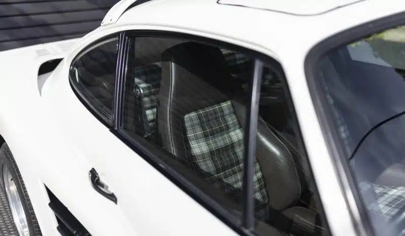 
								Porsche 911 930 Turbo by Rinspeed full									