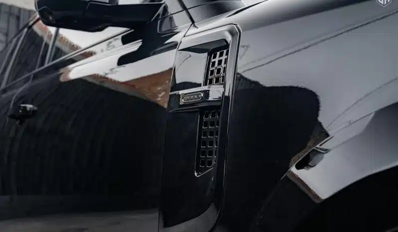 
								Land Rover Defender 110 5.0 V8 – Full Urban Widetrack Kit full									
