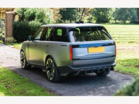 Range Rover P400 Kahn Racing Green Fintail Edition