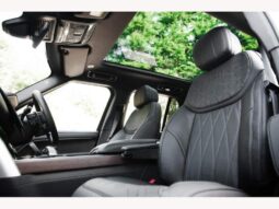 Range Rover P400 Kahn Racing Green Fintail Edition
