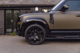 Revere Land Rover Defender 110 2.0 P300 S