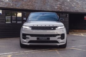 Revere Range Rover Sport 3.0 D300 Dynamic SE