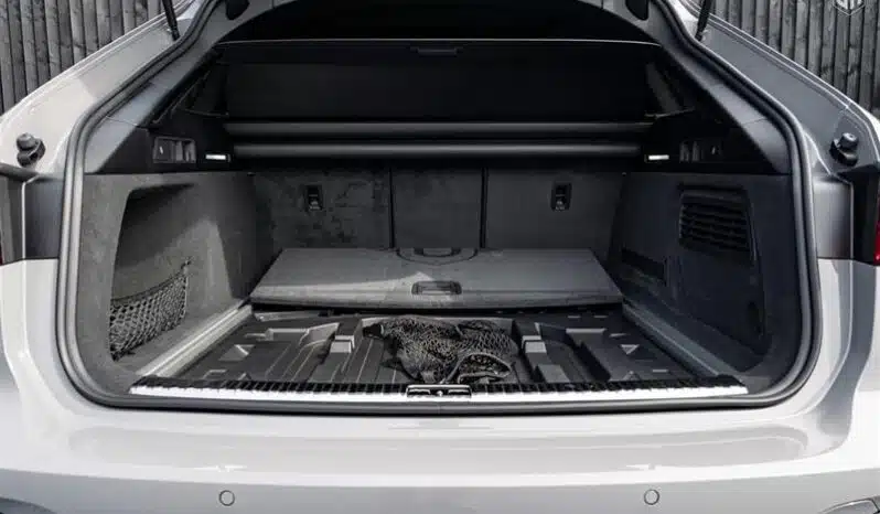 
								Urban Audi RS6 Avant 4.0 V8 TFSI Quattro Vorsprung full									