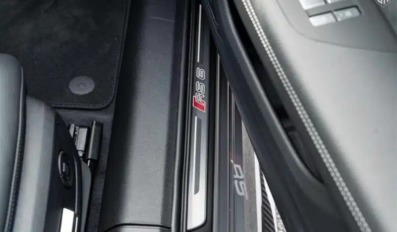 
								Urban Audi RS6 Avant 4.0 V8 TFSI Quattro Vorsprung full									