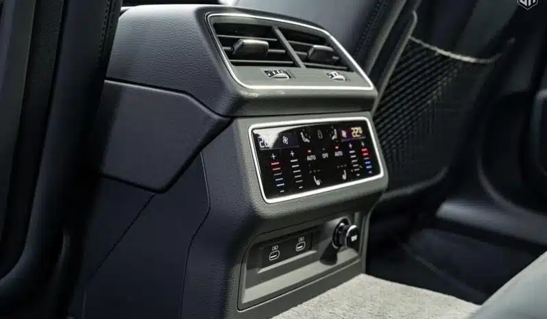 
								Urban Audi RS6 Avant 4.0 V8 TFSI Quattro Vorsprung full									