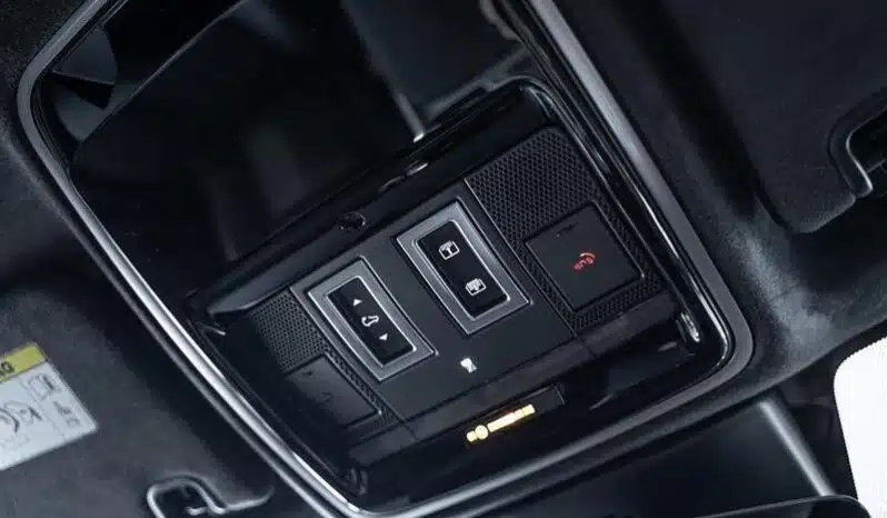 
								Urban Range Rover Sport SVR 5.0 full									