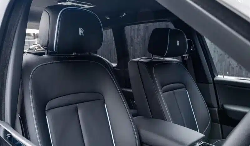 
								Urban Rolls Royce Cullinan 6.75 V12 full									