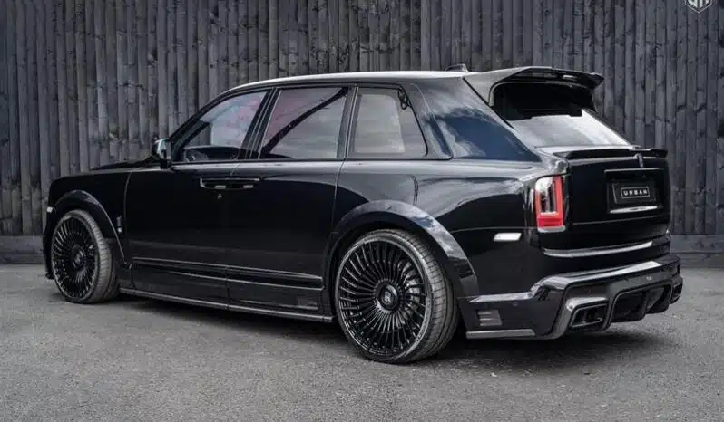 
								Urban Rolls Royce Cullinan 6.75 V12 full									
