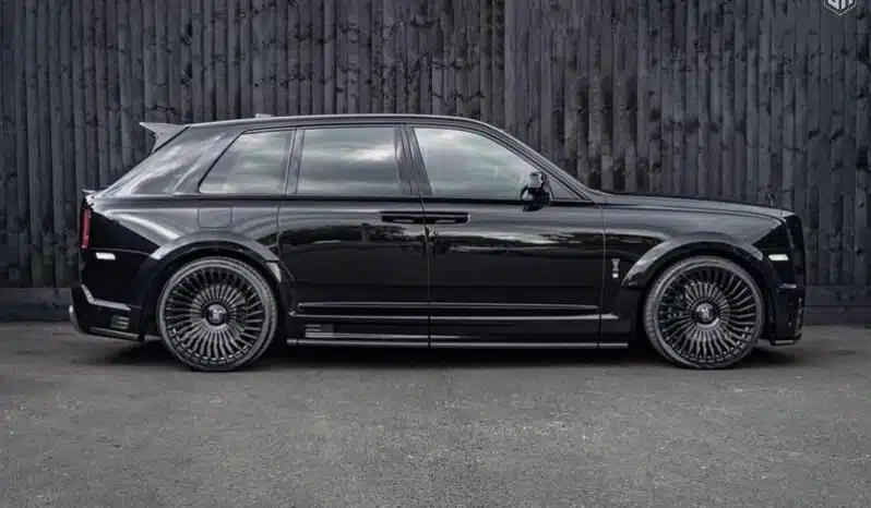 
								Urban Rolls Royce Cullinan 6.75 V12 full									