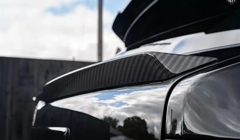 
								Urban Rolls Royce Cullinan 6.75 V12 full									