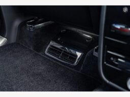 
										Urban Rolls Royce Cullinan 6.75 V12 full									