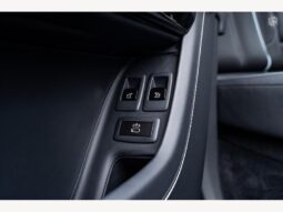 
										Urban Rolls Royce Cullinan 6.75 V12 full									