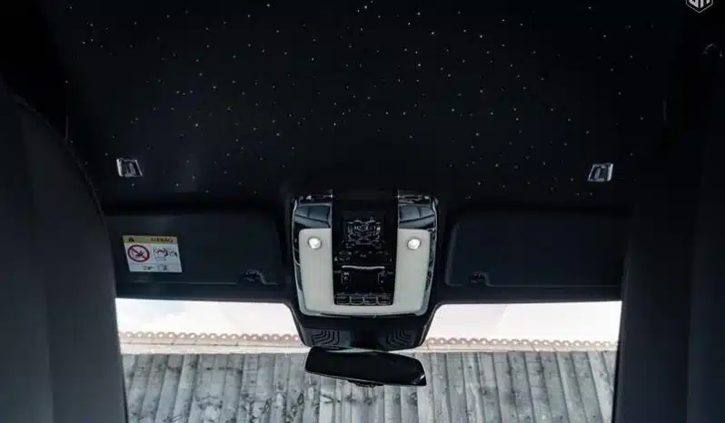 
								Urban Rolls Royce Cullinan 6.75 V12 full									