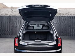 
										Urban Rolls Royce Cullinan 6.75 V12 full									
