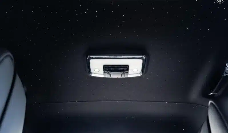 
								Urban Rolls Royce Cullinan 6.75 V12 full									