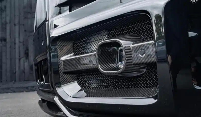 
								Urban Rolls Royce Cullinan 6.75 V12 full									