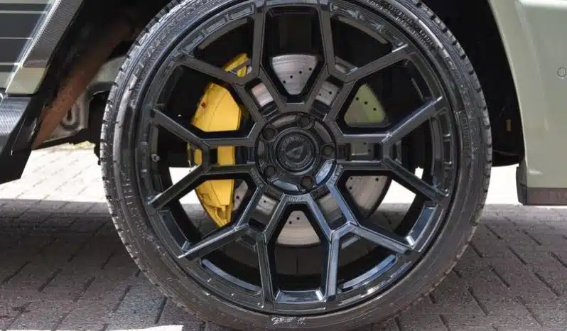 
								Urban Widetrack Mercedes G63 AMG 4.0 V8 BiTurbo full									