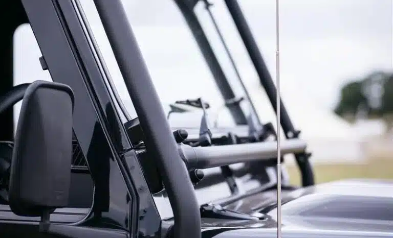 
								Bowler Defender 110 Utility Performance full									