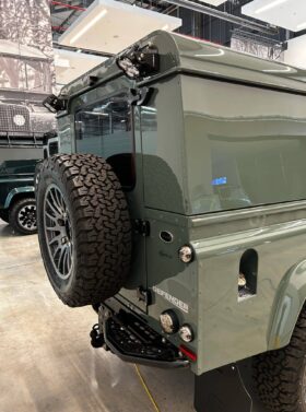 Bowler Defender 110 Station Wagon Utility