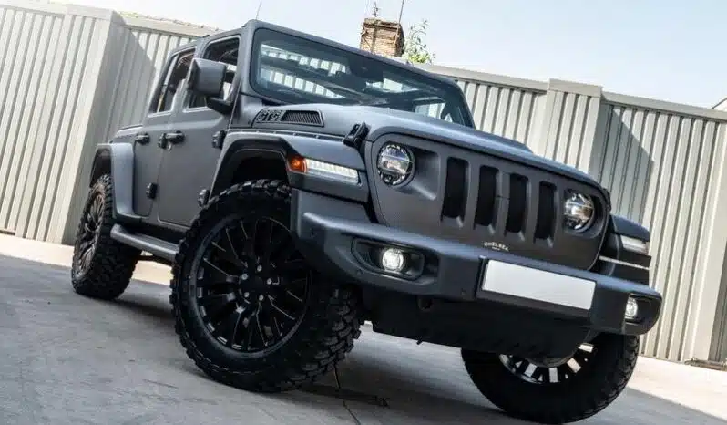 
								Jeep Wrangler Sahara Bodyguard by Chelsea Truck Company full									