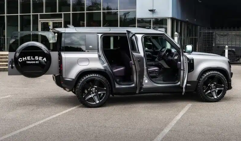 
								Land Rover Defender 110 P300 2.0 Carpathian Edition by Chelsea Truck Company full									