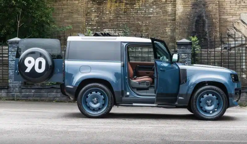 
								Land Rover Defender 90 P300 Heritage by Chelsea Truck Company full									