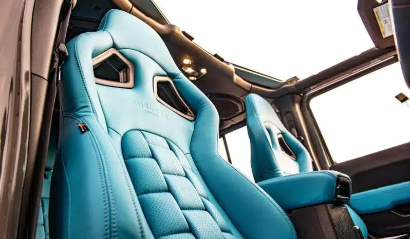 
								Jeep Wrangler Overland 2.0 Bodyguard by Chelsea Truck Company full									