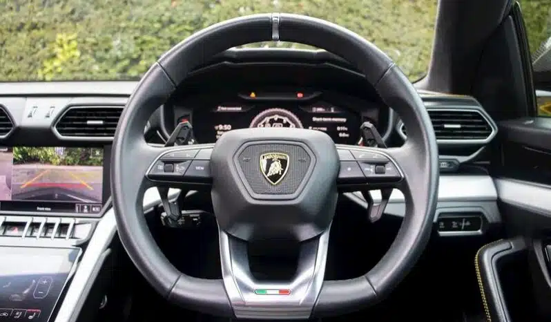 
								Lamborghini Urus 4.0 V8 – Full Mansory Carbon Fibre Bodykit full									