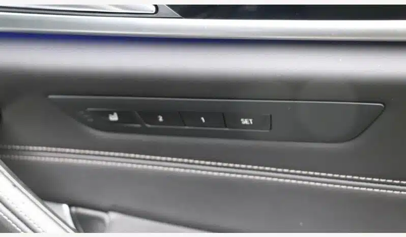 
								BMW Alpina B5 4.4 V8 (608) Switch-Tronic AWD full									