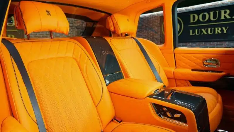 
								Rolls Royce Cullinan Black Badge Novitec full									