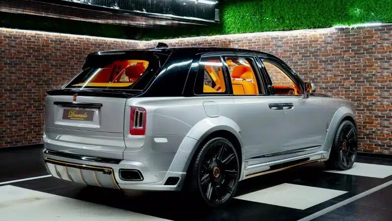 
								Rolls Royce Cullinan Black Badge Novitec full									
