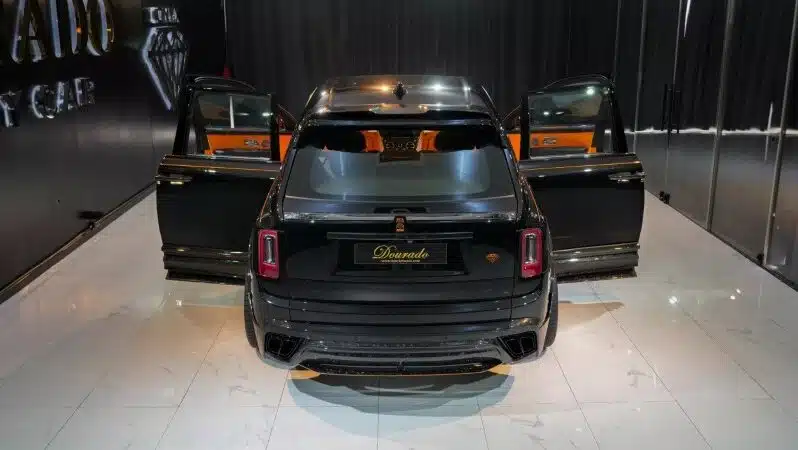 
								Rolls Royce Cullinan Onyx Concept full									