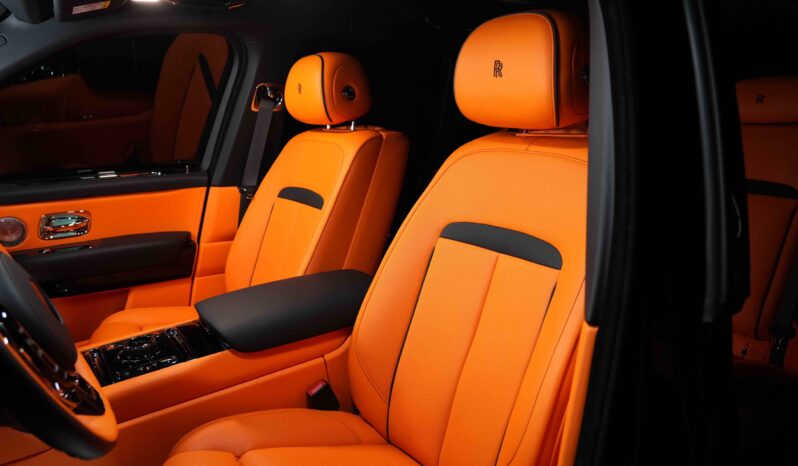 
								Rolls Royce Cullinan Onyx Concept full									