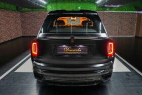 Rolls Royce Cullinan Onyx Concept