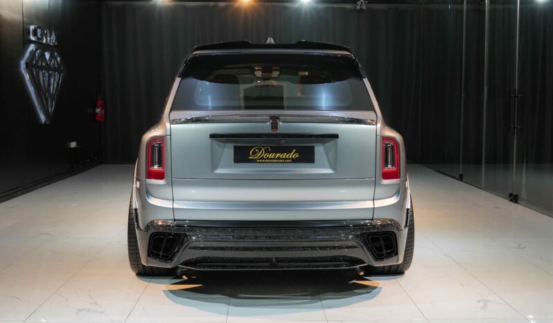 
								Rolls Royce Cullinan Black Badge Onyx Concept full									