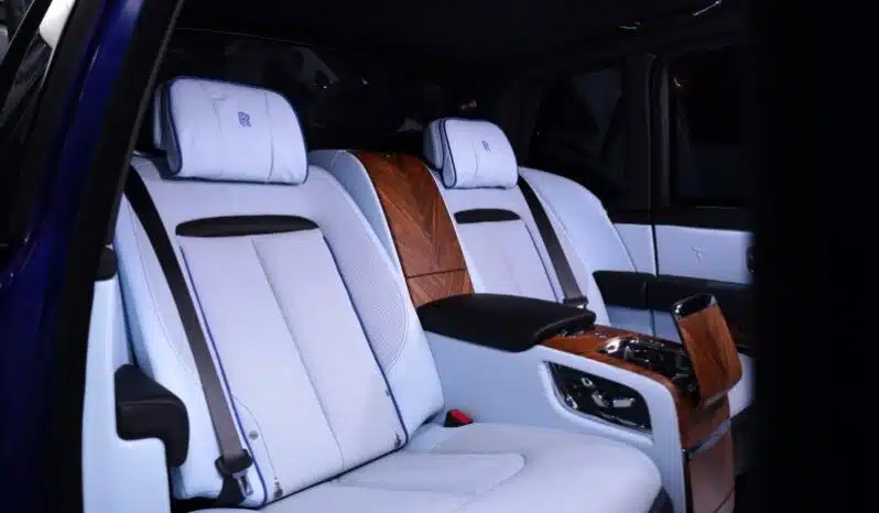 
								Rolls Royce Cullinan Onyx Concept full									
